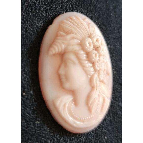 Vintage Pink Conch Loose Unmounted Cameo 1½" - Picture 3 of 5